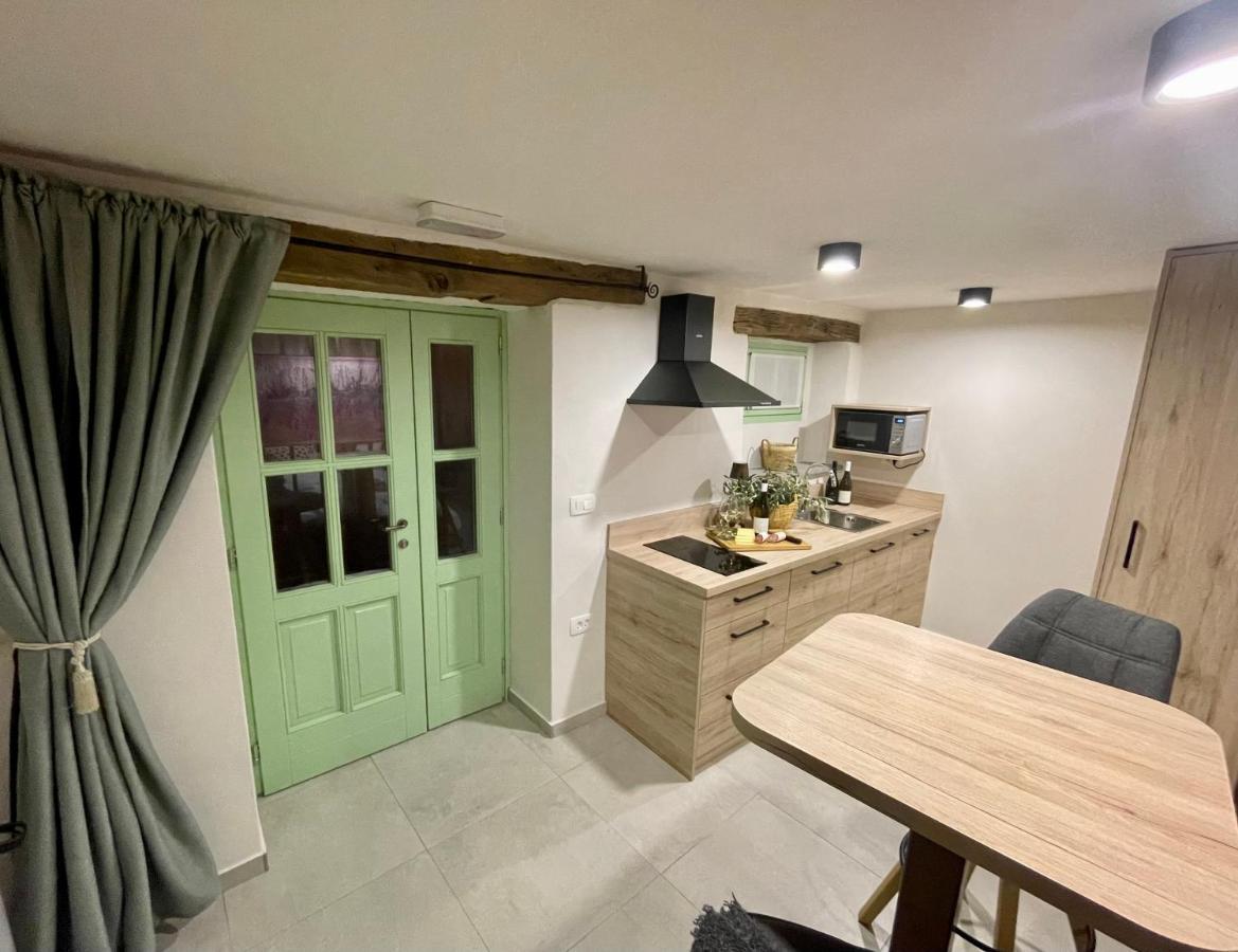 Vila Imenja Smartno ภายนอก รูปภาพ